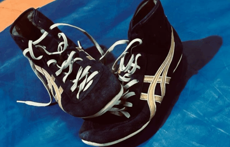 Борцовки Asics: чи підходять для муай тай?