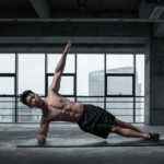 Калістеніка або тренування з гантелями: з чого почати вдома