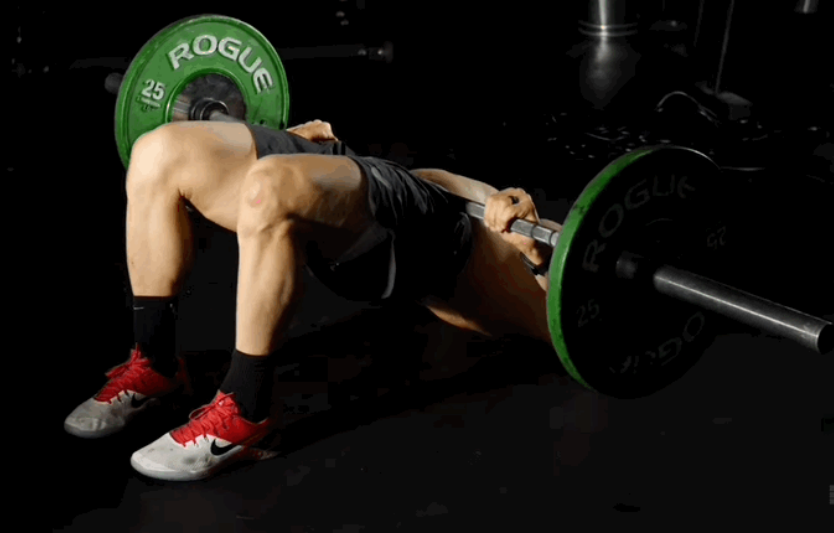 Сідничний місток: техніка виконання і користь для спортсменів