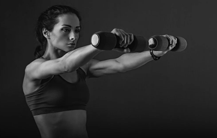 Вправи з гантелями для сили та витривалості